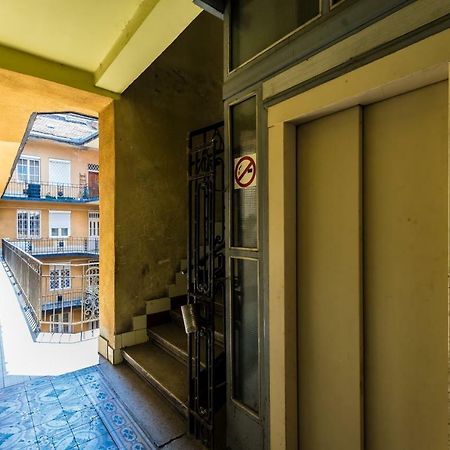 Fleur Creme Apartment Budapest Bagian luar foto