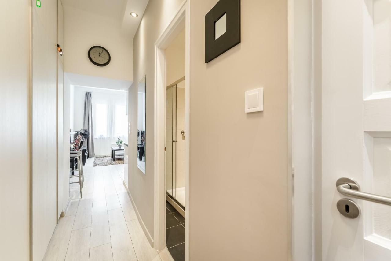 Fleur Creme Apartment Budapest Bagian luar foto