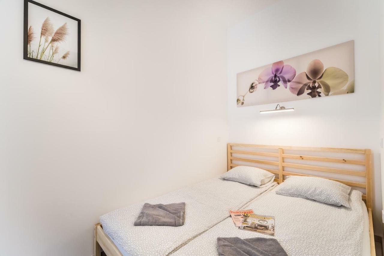 Fleur Creme Apartment Budapest Bagian luar foto