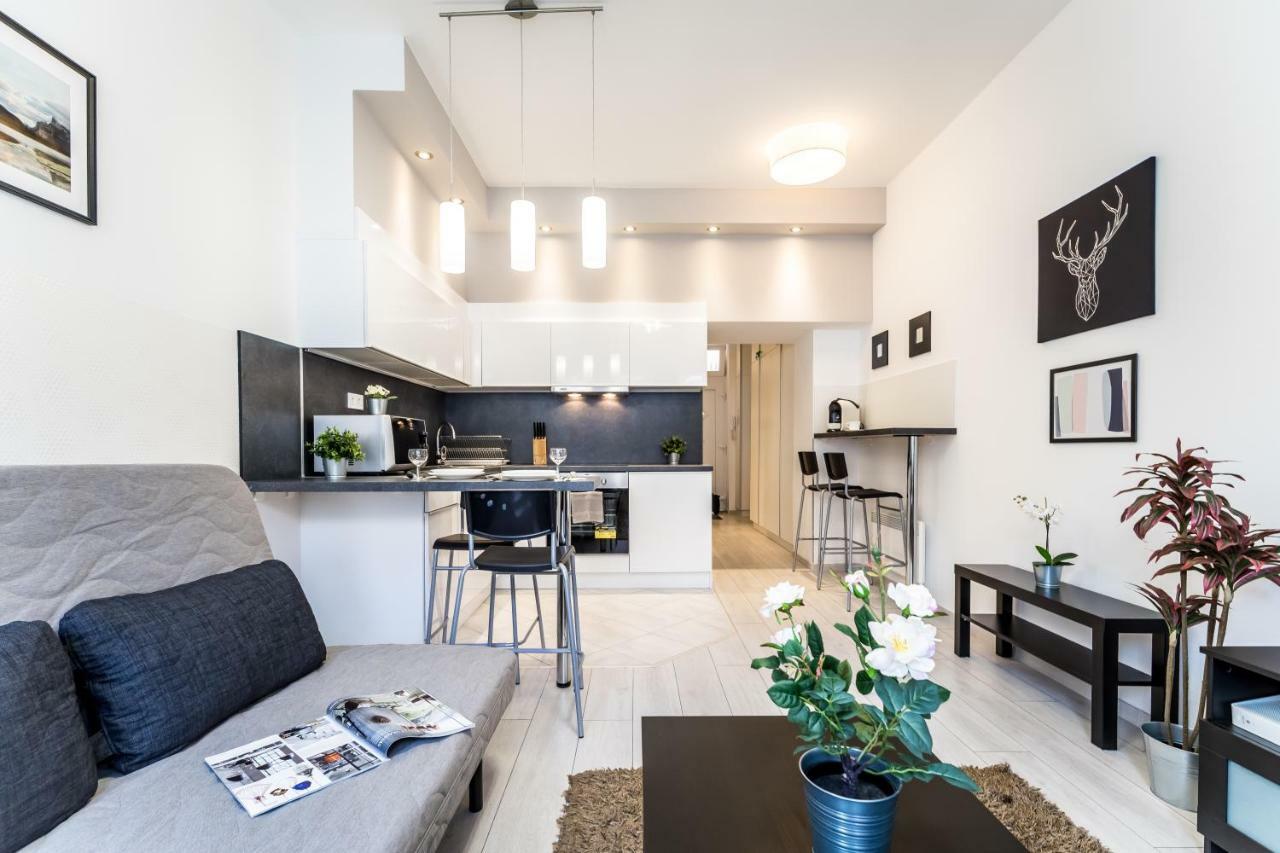 Fleur Creme Apartment Budapest Bagian luar foto