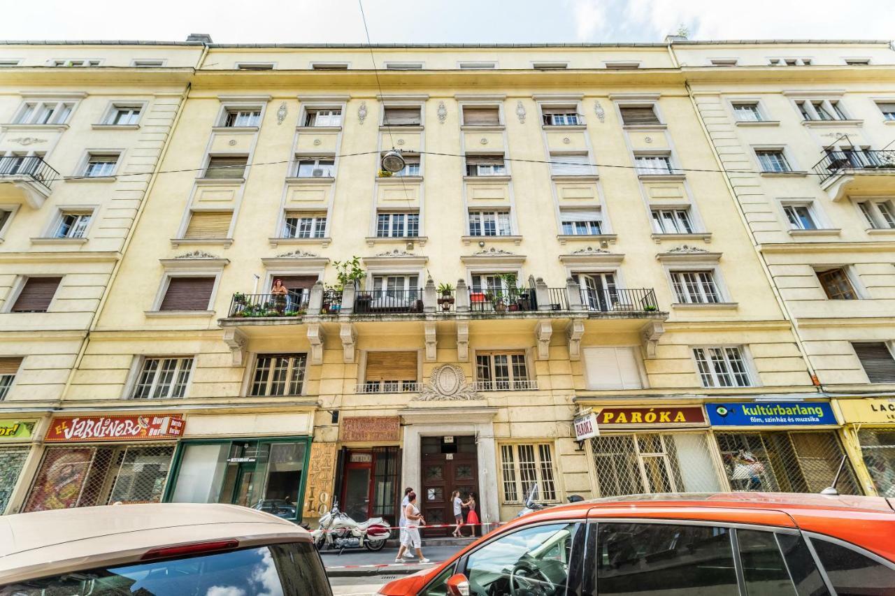 Fleur Creme Apartment Budapest Bagian luar foto